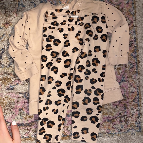 Cutest H&M set - Picture 3 of 3